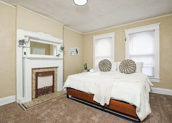 Historic Gem Perfect For Groups And Long