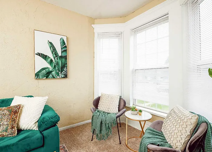 Historic Gem Perfect For Groups And Long Columbus