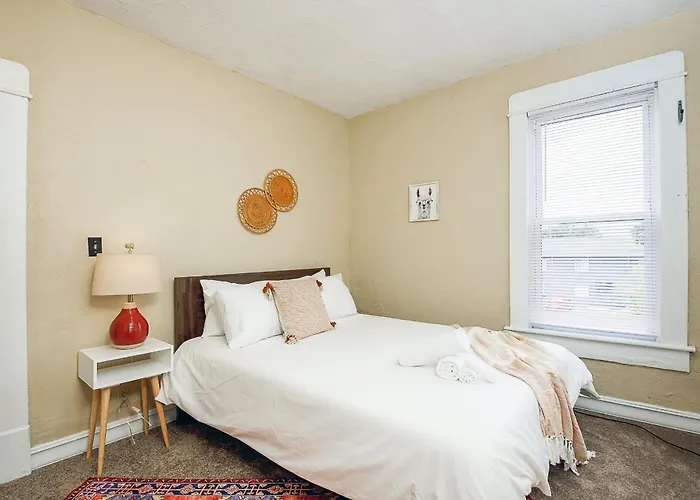 Historic Gem Perfect For Groups And Long *